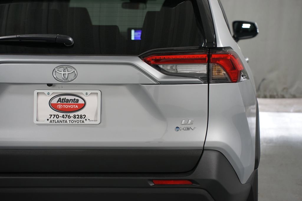 Used 2025 Toyota RAV4 LE image 10