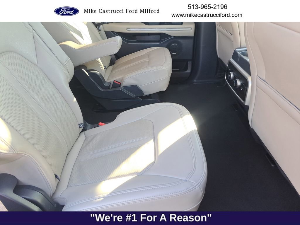 Certified 2024 Ford Expedition Limited image 26