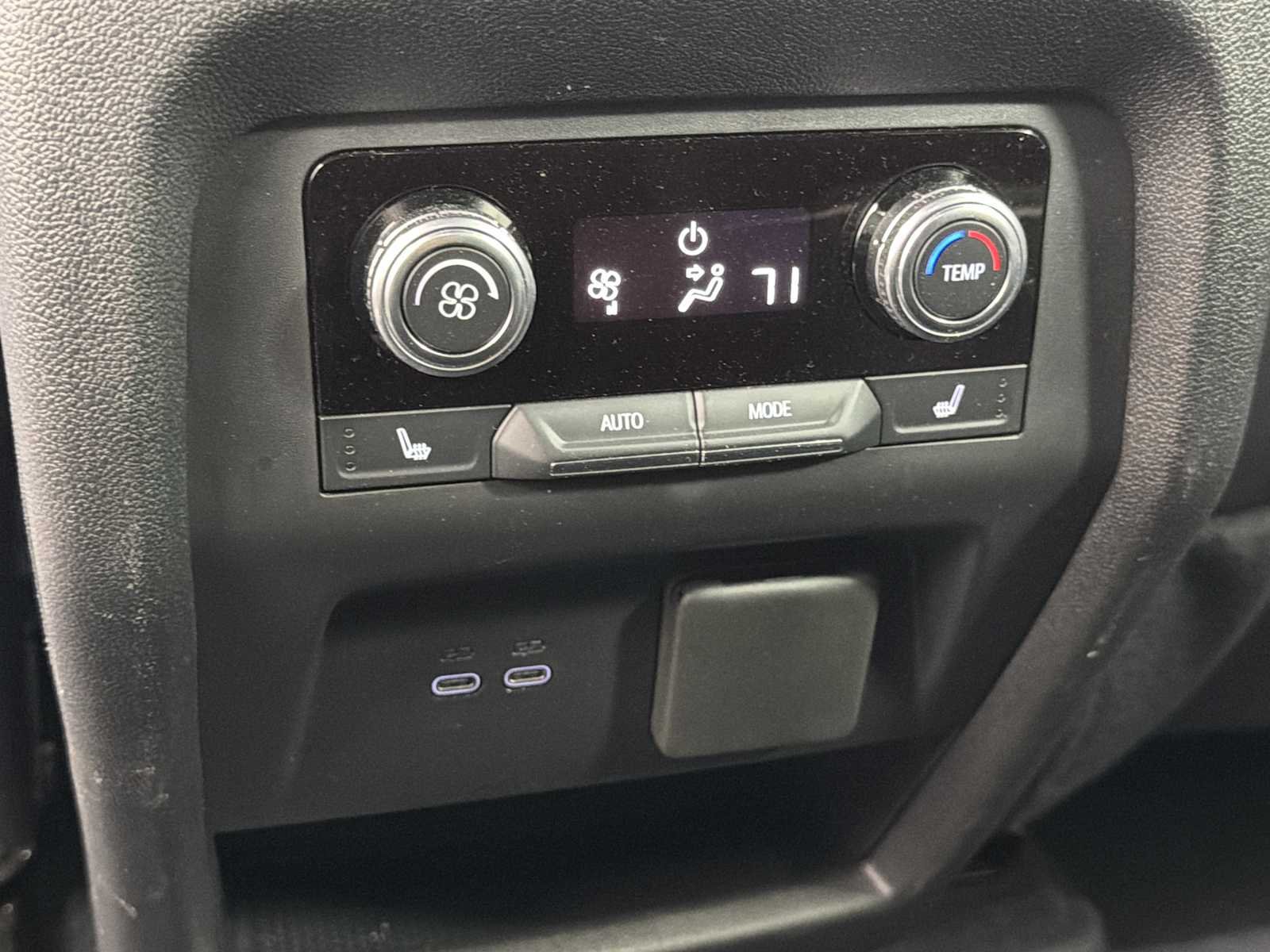 Used 2024 GMC Acadia Denali FWD image 23