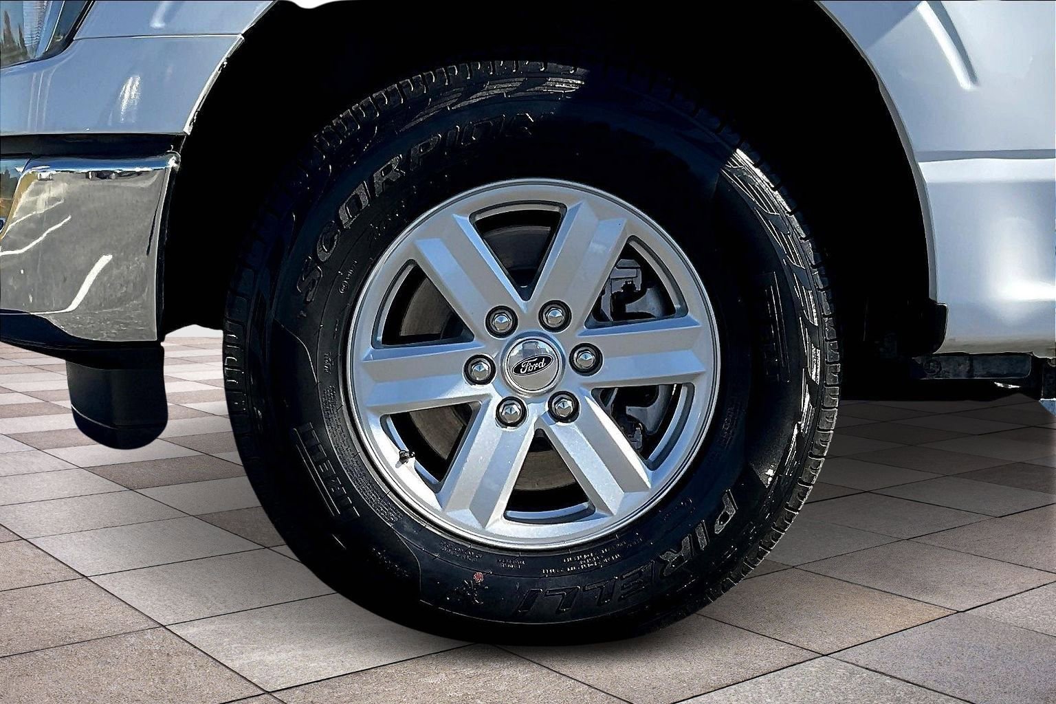 Used 2023 Ford F150 XLT image 8