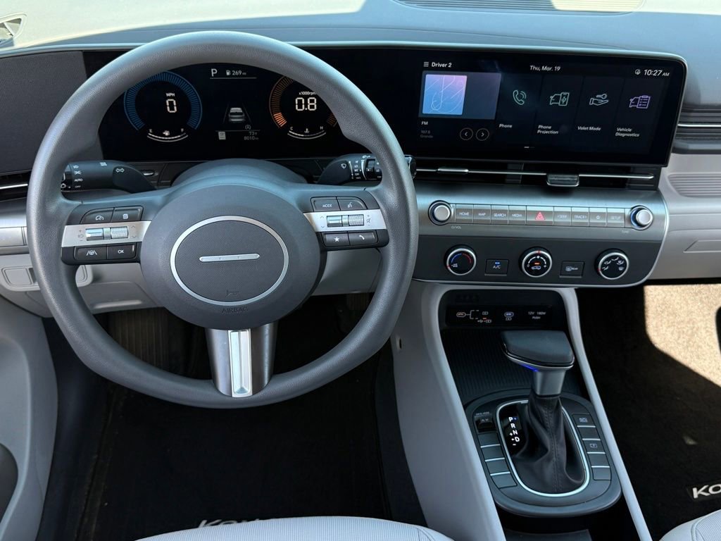 Certified 2025 Hyundai Kona SE image 12