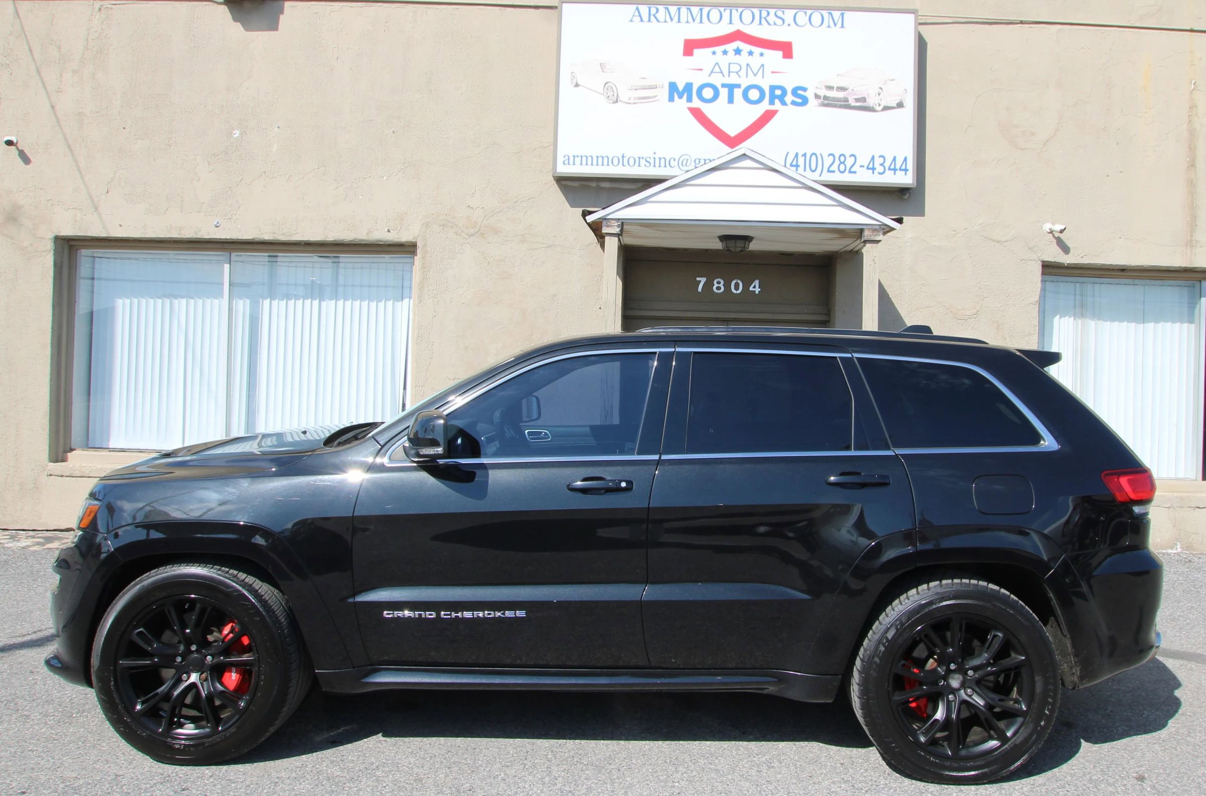 Used 2015 Jeep Grand Cherokee SRT w/ Luxury Group II AWD/4WD image 5