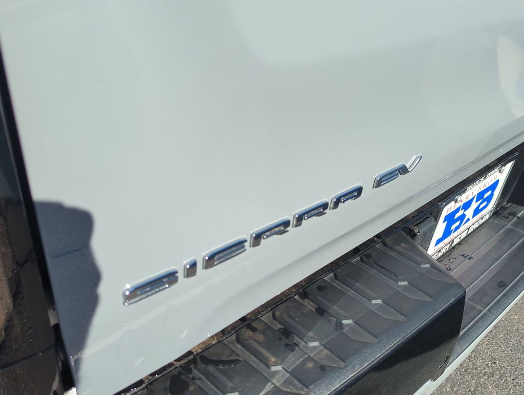 New 2024 GMC Sierra EV Denali image 31