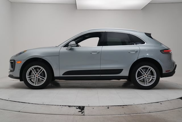 Certified 2026 Porsche Macan AWD/4WD image 8