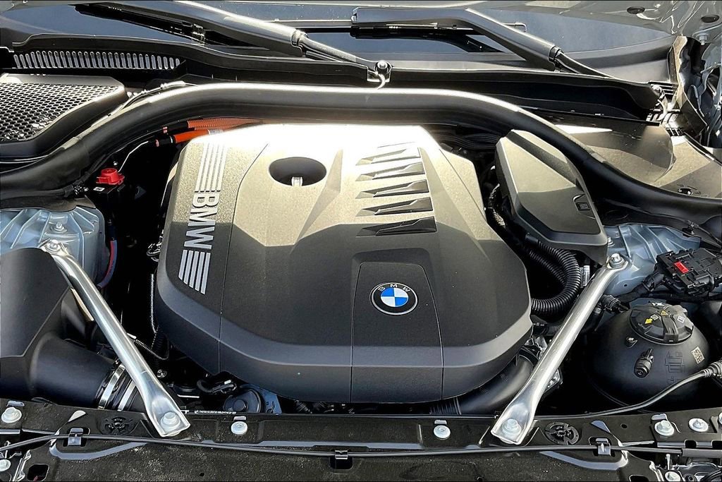 New 2026 BMW 550e xDrive AWD/4WD image 29