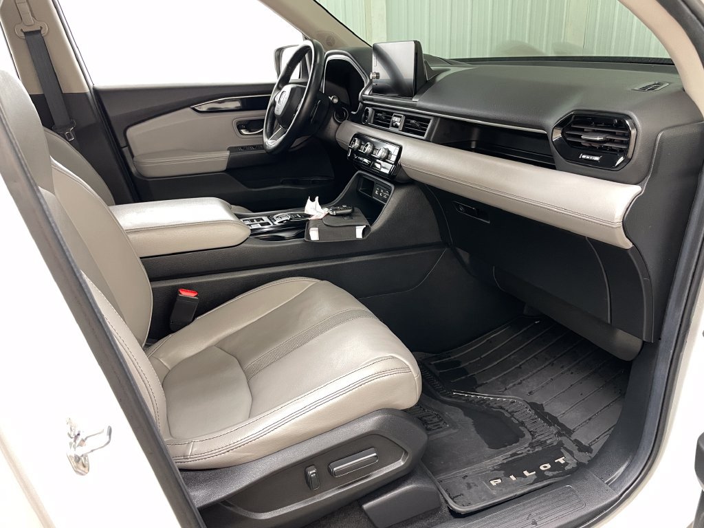 Used 2025 Honda Pilot EX-L image 38