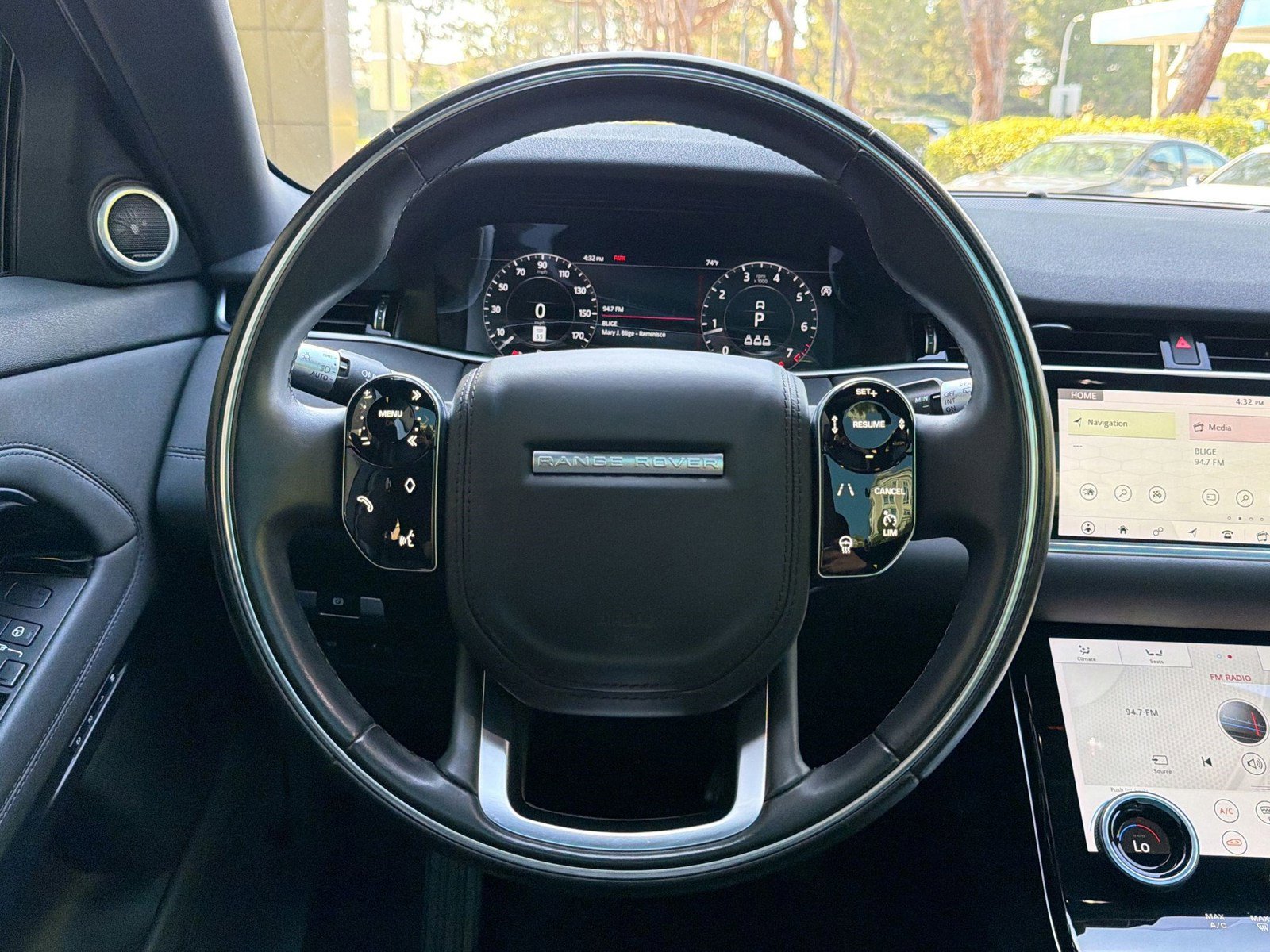 Used 2020 Land Rover Range Rover Evoque SE AWD/4WD image 18