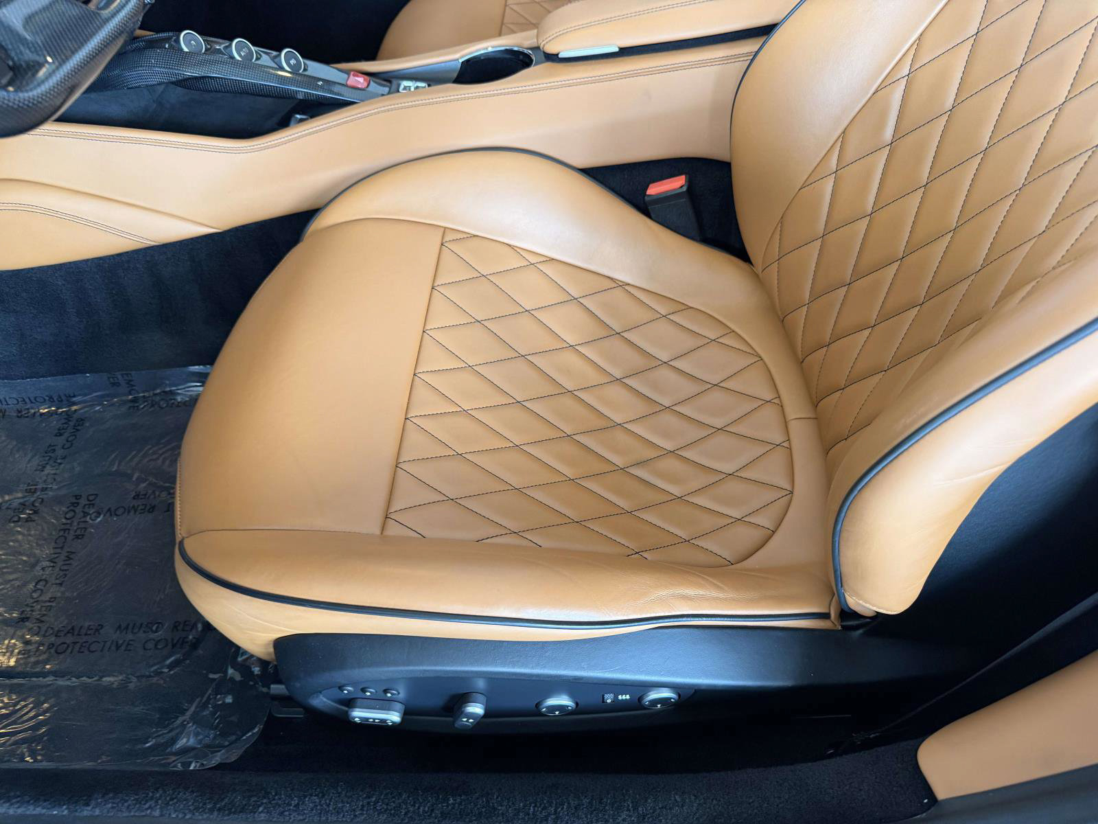 Used 2017 Ferrari California T image 23