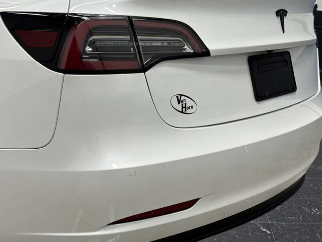 Used 2021 Tesla Model 3 Standard Range Plus image 32