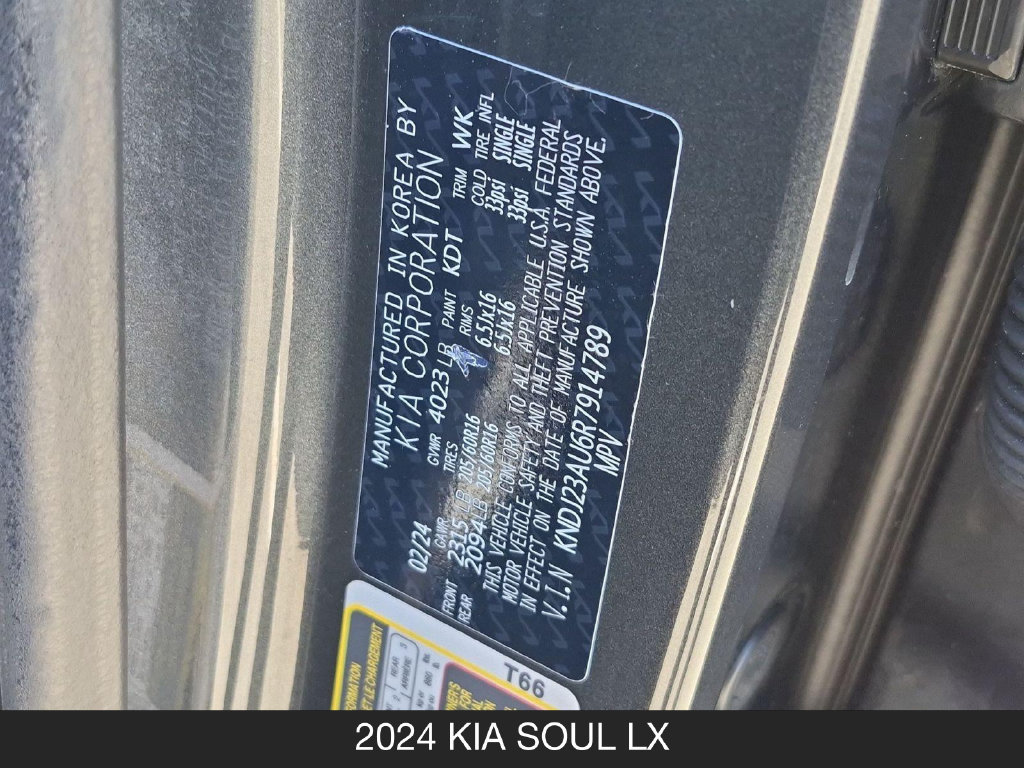 Used 2024 Kia Soul LX w/ LX Technology Package FWD image 25