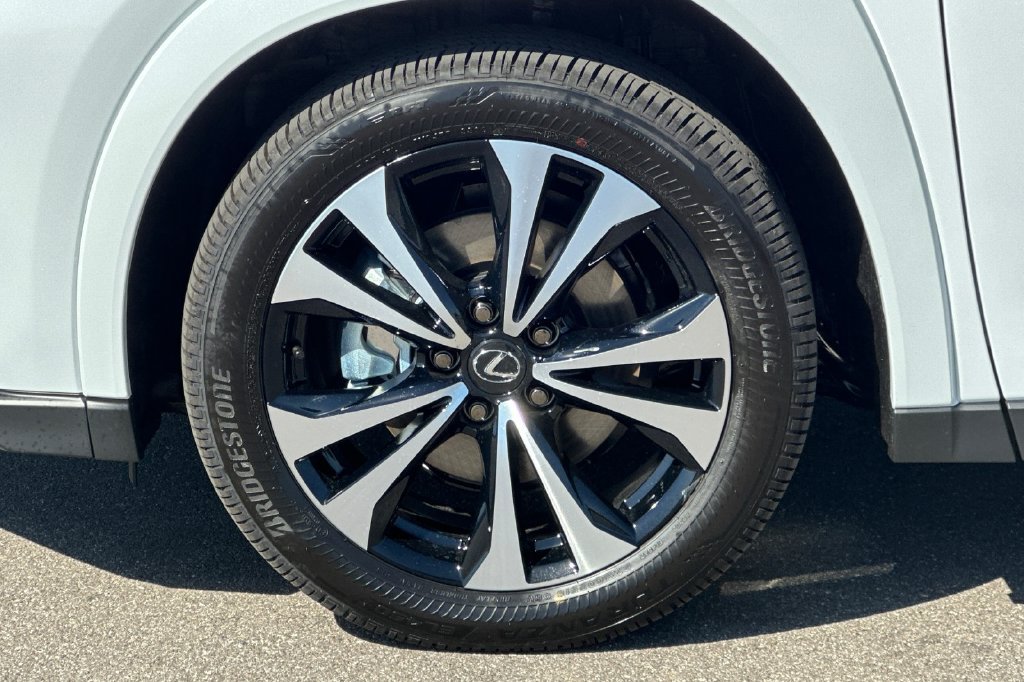 New 2026 Lexus UX 300h AWD w/ Cold Area Package image 25