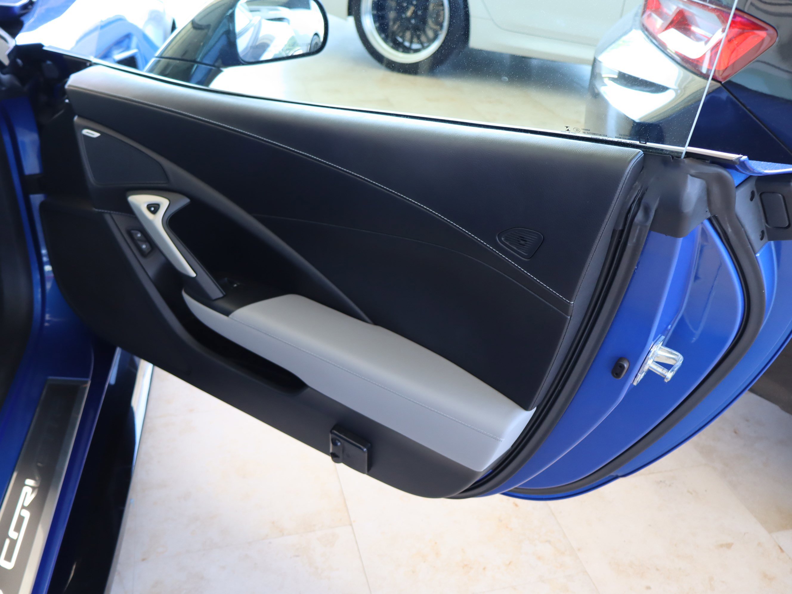Used 2019 Chevrolet Corvette Grand Sport RWD image 30