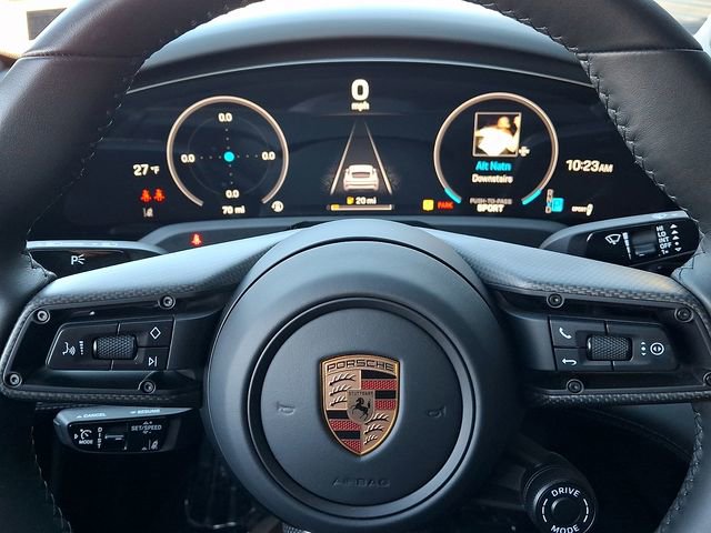 New 2025 Porsche Taycan GTS AWD/4WD image 19