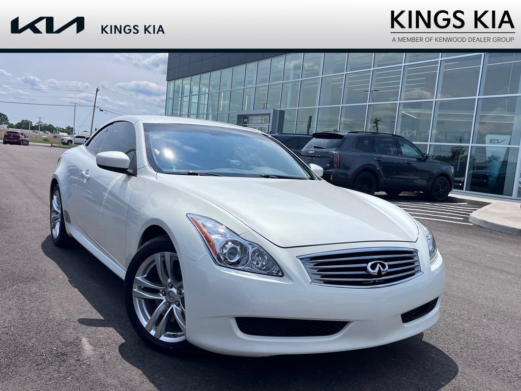 Used 2009 INFINITI G37 Convertible w/ Premium Pkg