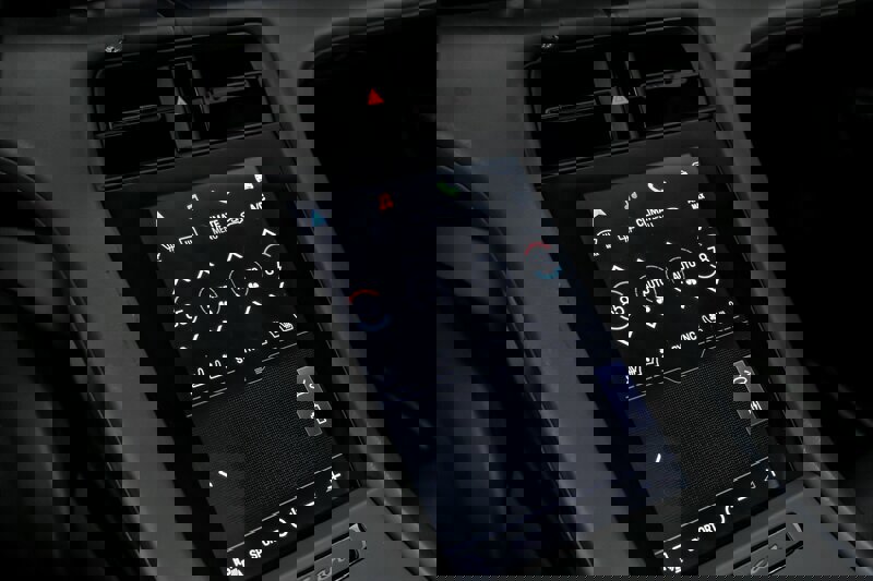 Used 2021 Porsche Taycan image 36