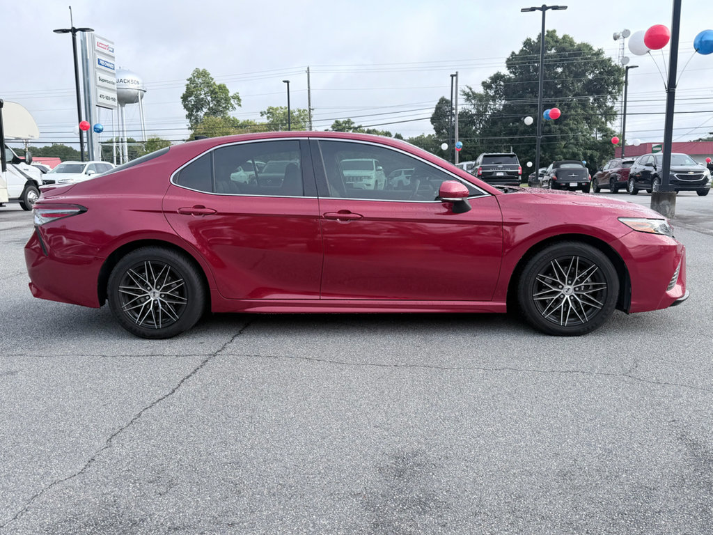 Used 2019 Toyota Camry XSE FWD image 4