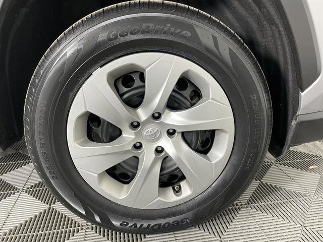 Certified 2022 Toyota RAV4 LE image 23