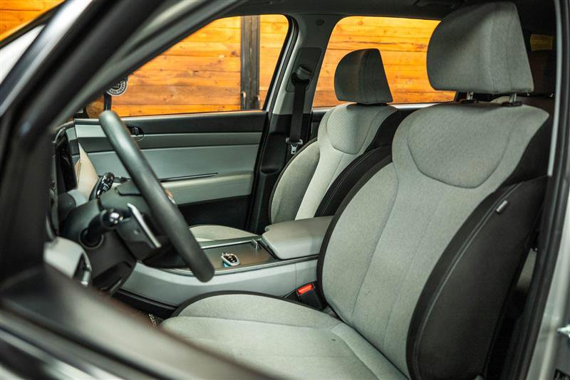 Used 2024 Hyundai Palisade SE image 9
