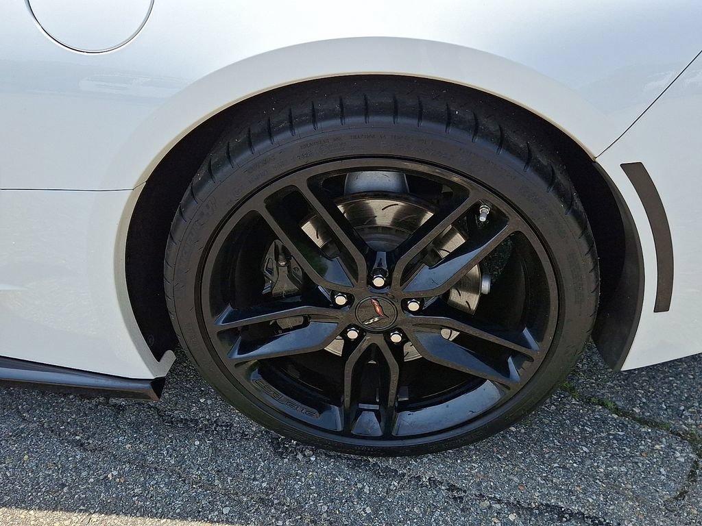 Used 2018 Chevrolet Corvette Stingray Coupe RWD image 12