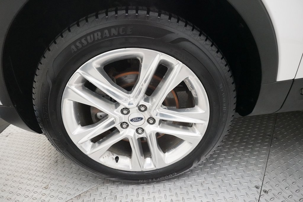 Used 2016 Ford Explorer XLT w/ Equipment Group 202A image 30