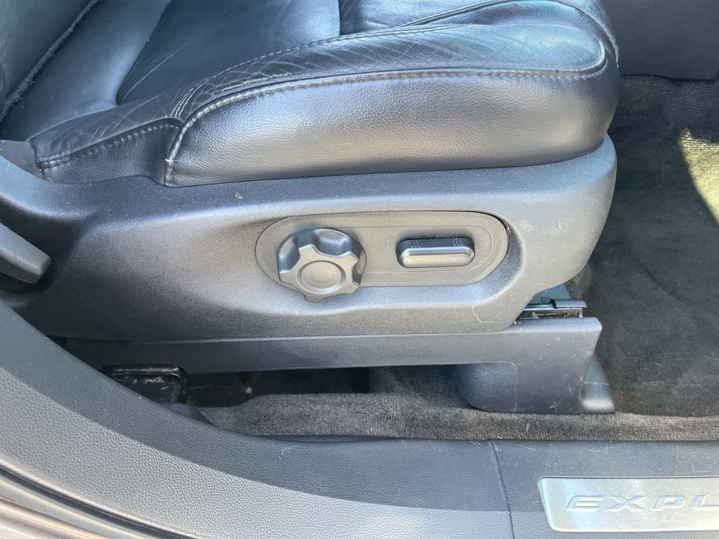 Used 2015 Ford Explorer Limited AWD/4WD image 35