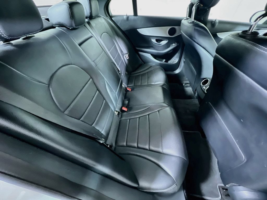 Used 2018 Mercedes-Benz C 300 Sedan image 22