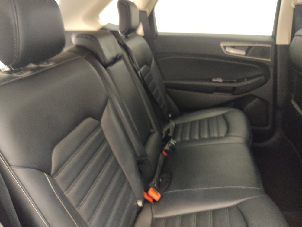 Used 2019 Ford Edge SEL w/ Equipment Group 201A FWD image 19