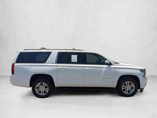 Used 2016 Chevrolet Suburban LT RWD image 4