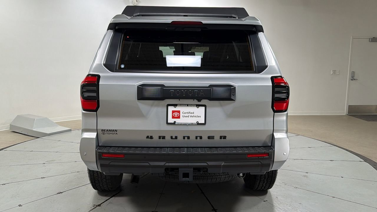 Certified 2025 Toyota 4Runner TRD Off-Road Premium image 4