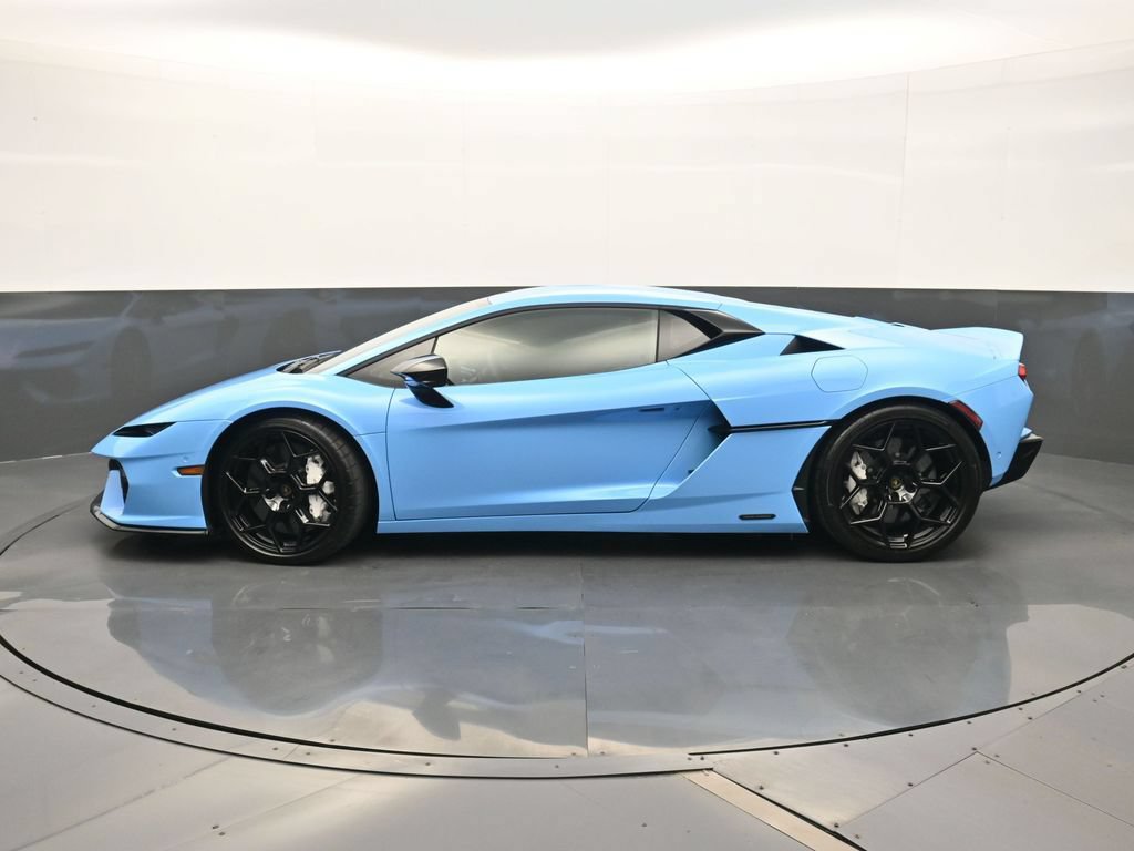 Used 2026 Lamborghini Temerario AWD/4WD image 2
