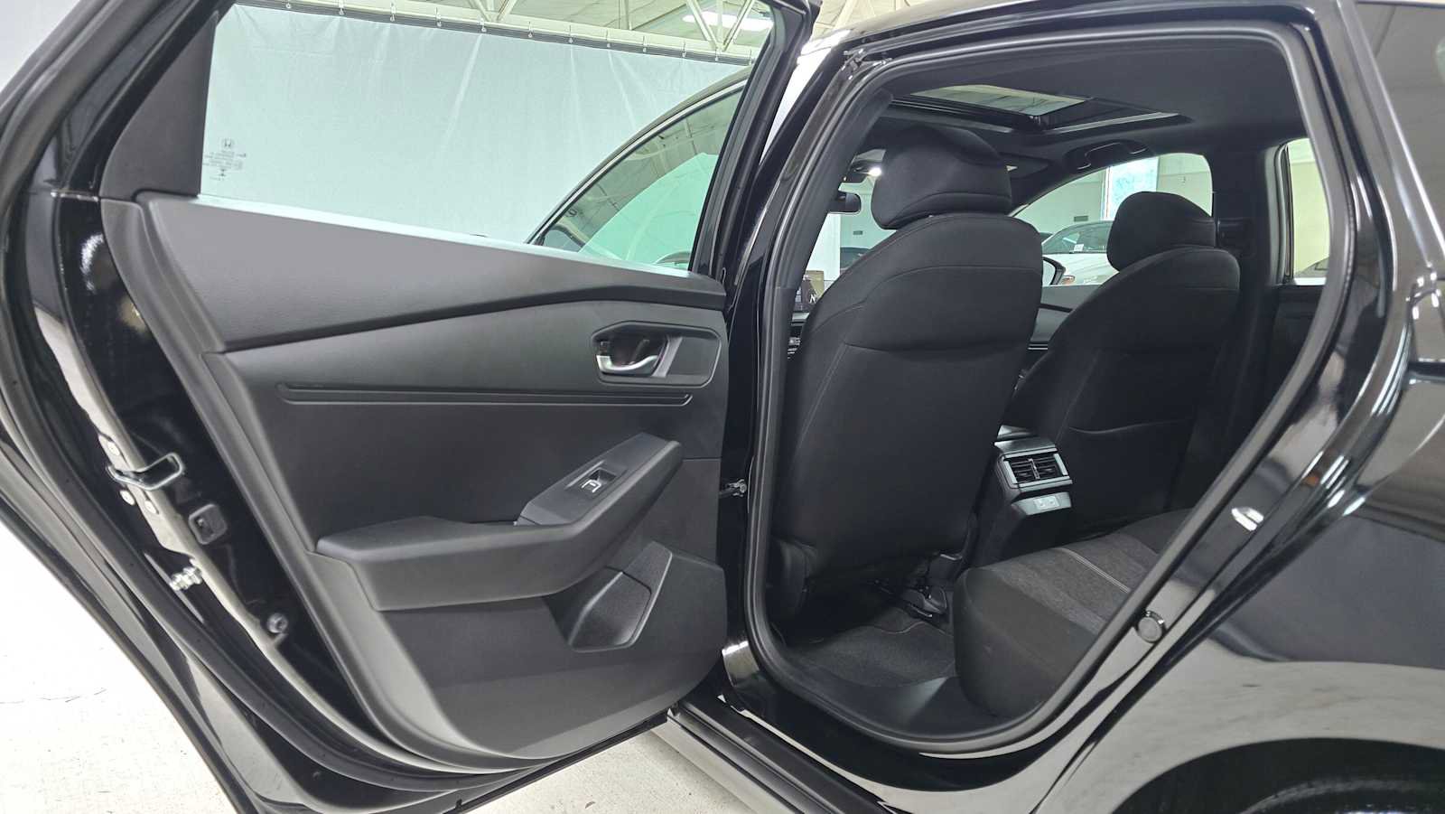 Used 2025 Honda Accord Sport image 15