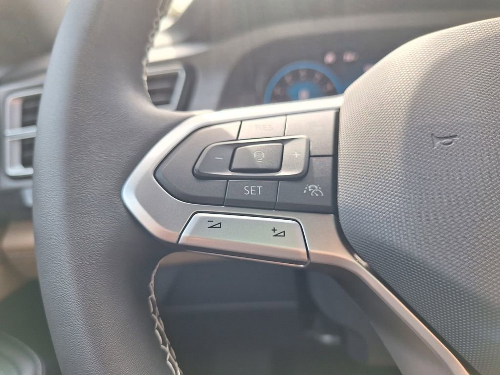 New 2026 Volkswagen Atlas Cross Sport SE image 13