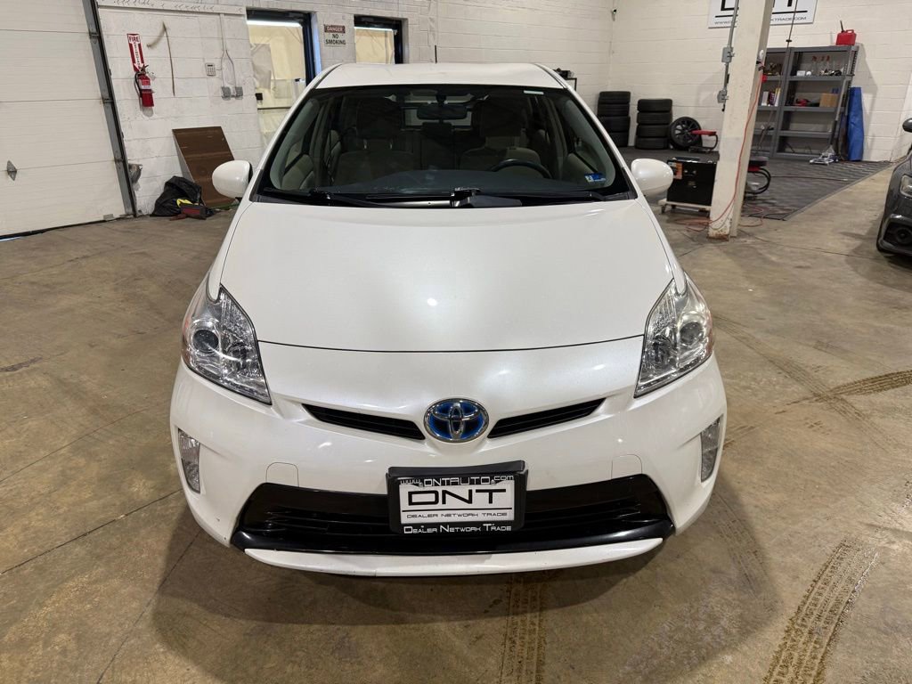 Used 2014 Toyota Prius Three image 2