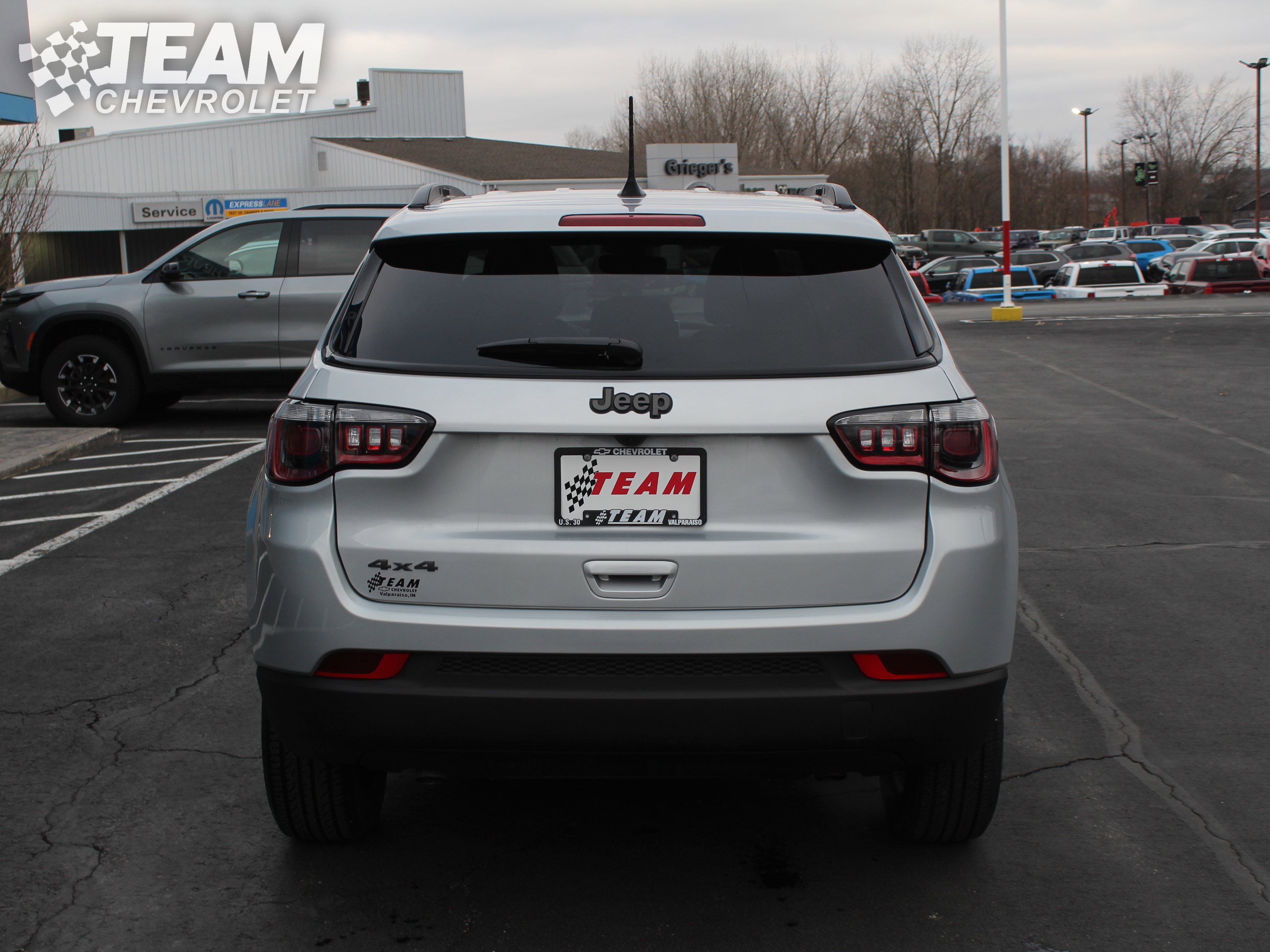 Used 2025 Jeep Compass Latitude w/ Altitude Special Edition image 5