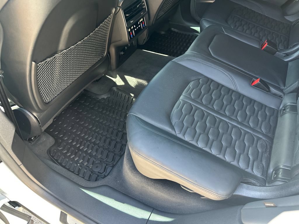 Used 2023 Audi RS Q8 AWD/4WD image 33