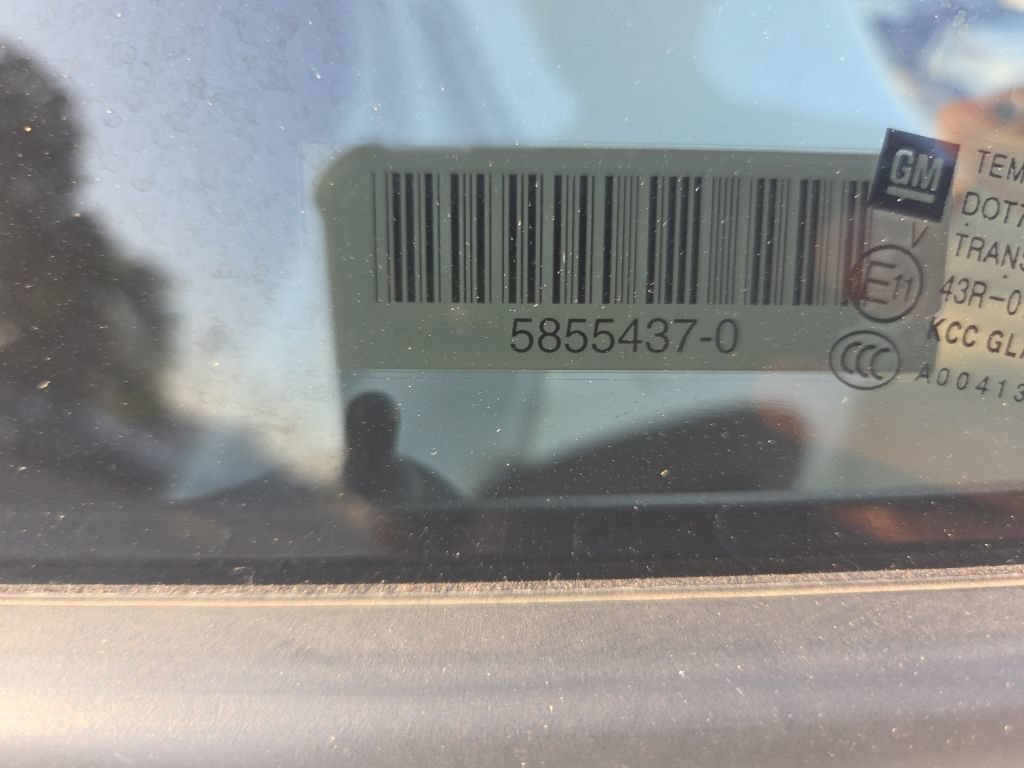 Used 2025 Chevrolet Trax LT w/ LT Convenience Package FWD image 8