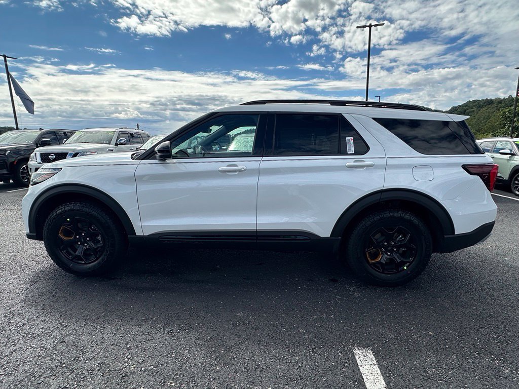New 2027 Ford Explorer Tremor AWD/4WD image 2