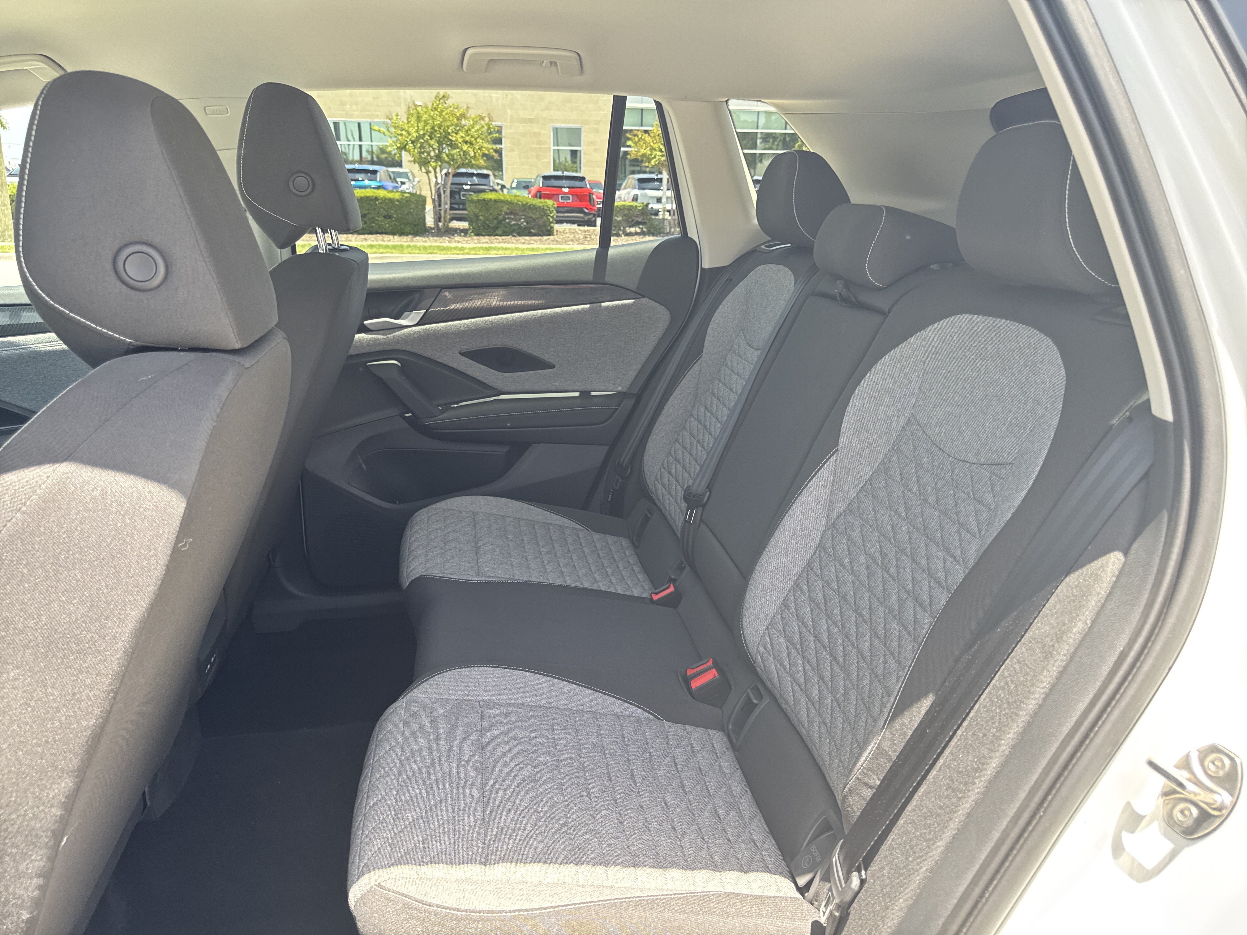 Certified 2025 Volkswagen Tiguan S FWD image 17
