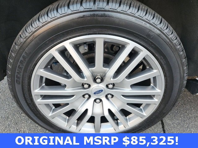 Used 2022 Ford Expedition Platinum image 19