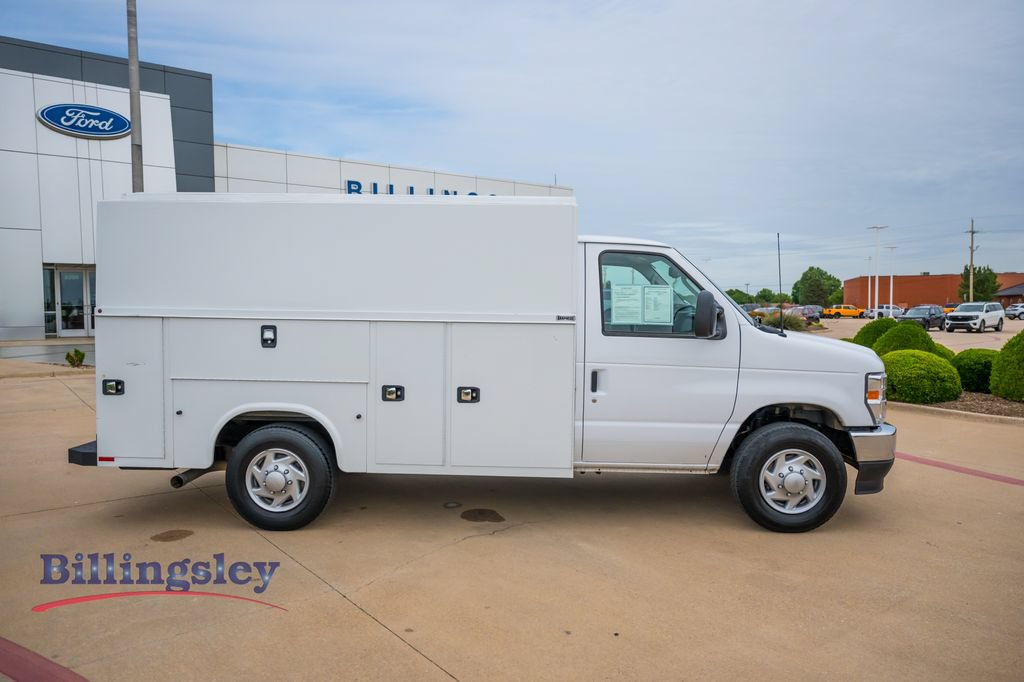 Used 2024 Ford E-350 and Econoline 350 Super Duty w/ Power Windows & Locks Group RWD image 8