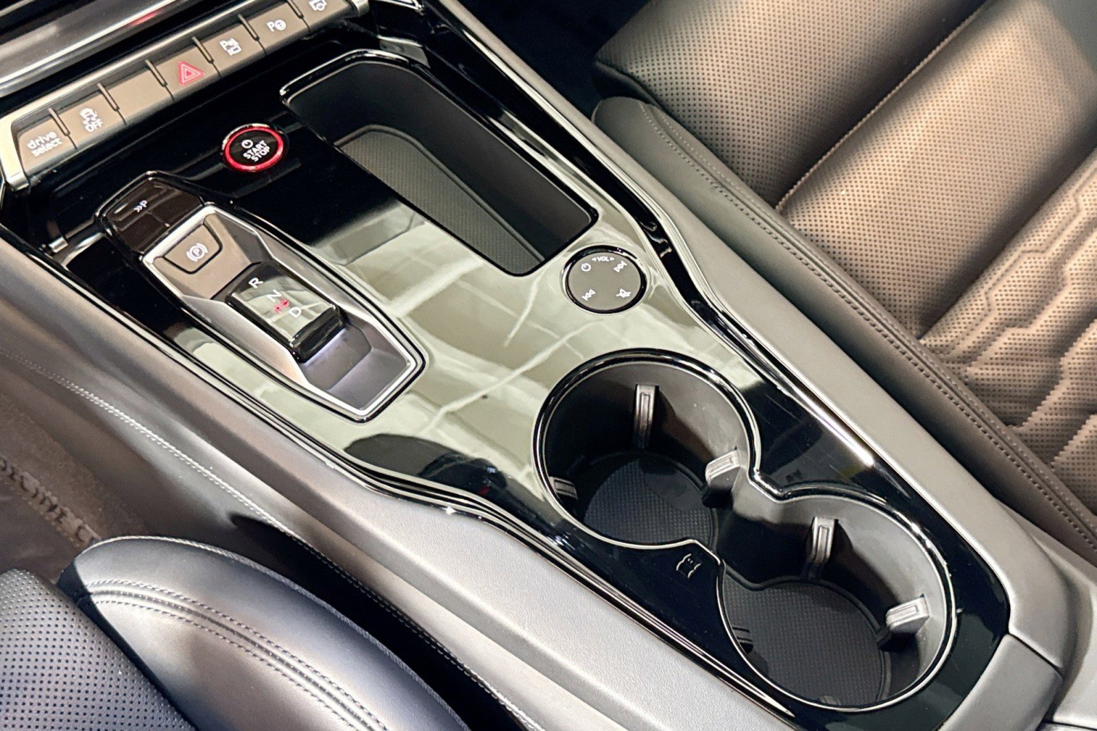 Used 2023 Audi RS e-tron GT image 16