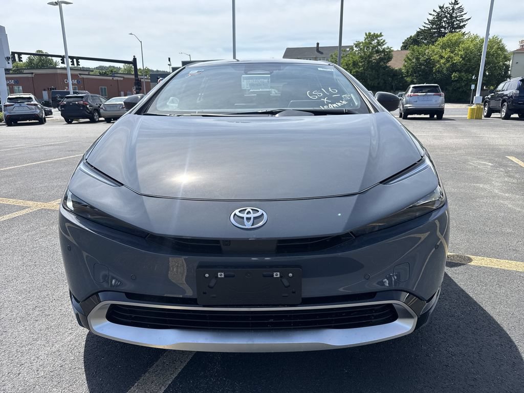 New 2026 Toyota Prius Plug-In Hybrid FWD image 5