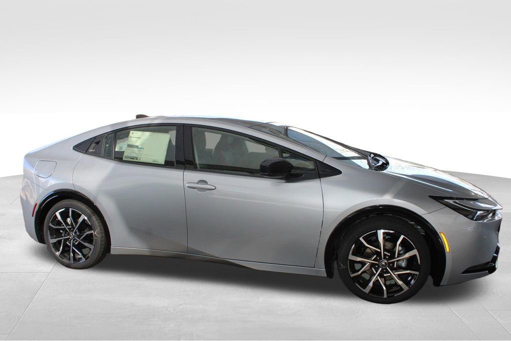 New 2026 Toyota Prius Plug-In Hybrid FWD image 17