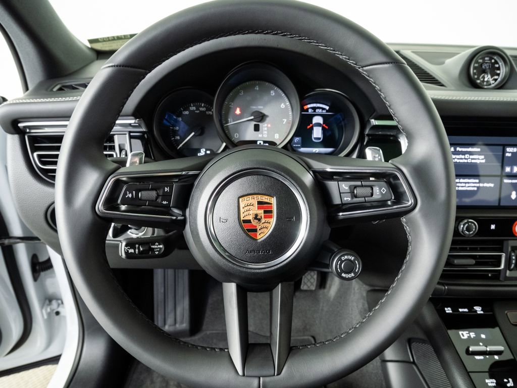 New 2026 Porsche Macan S image 9