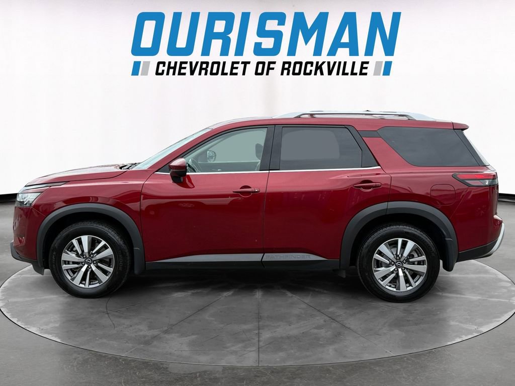 Used 2022 Nissan Pathfinder SL w/ SL Black Package image 3
