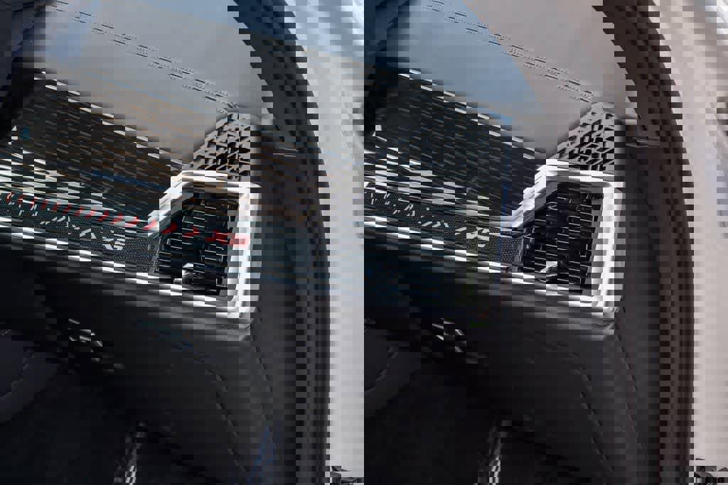 Used 2024 BMW X5 xDrive50e image 16