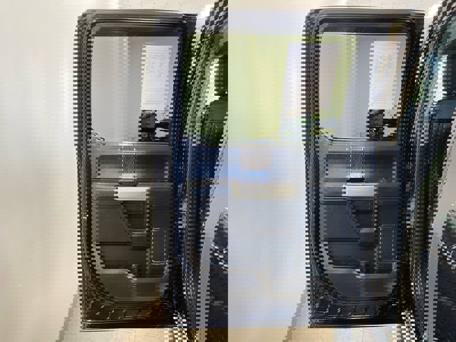 Used 2020 Ford F250 Lariat w/ Lariat Ultimate Package image 8