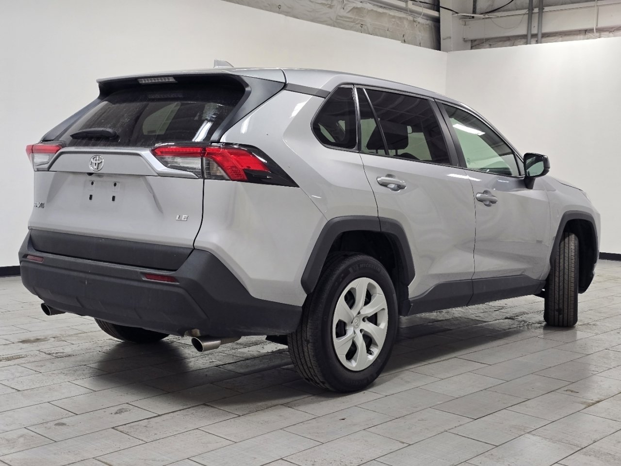 Used 2024 Toyota RAV4 LE image 14