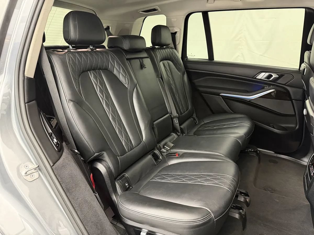 Used 2023 BMW X7 xDrive40i w/ Premium Package AWD/4WD image 53