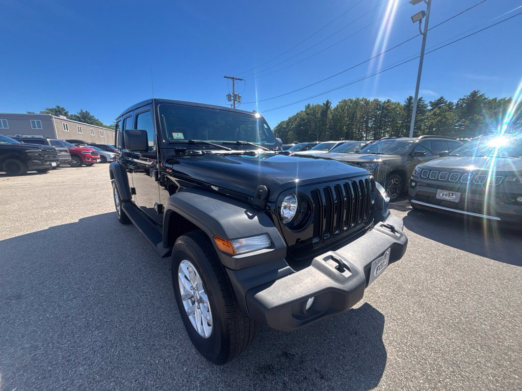 Certified 2023 Jeep Wrangler Unlimited Sport w/ Sun And Sound Package AWD/4WD image 7